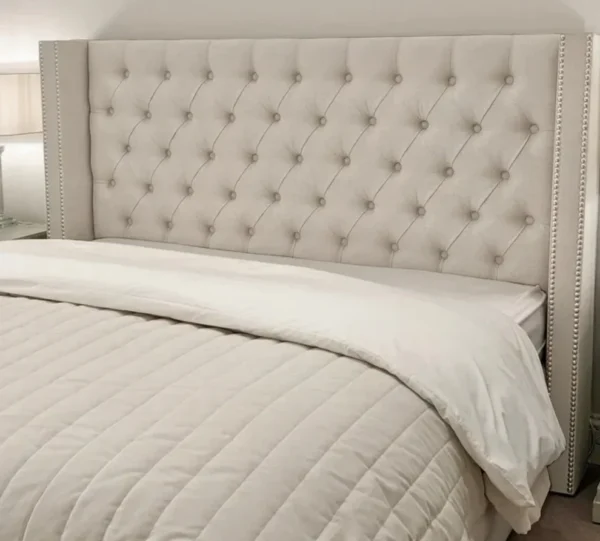 Baldrine Luxury Bed - Image 2